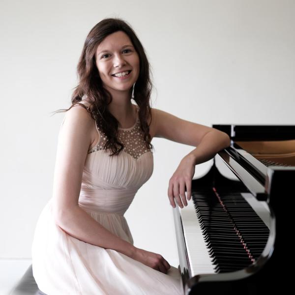 Dr. Sophie Lee