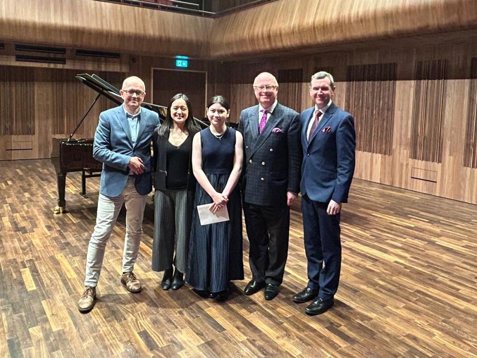 Louise Byrne is annoucned as winner of Junior Solo and is pictured with panel