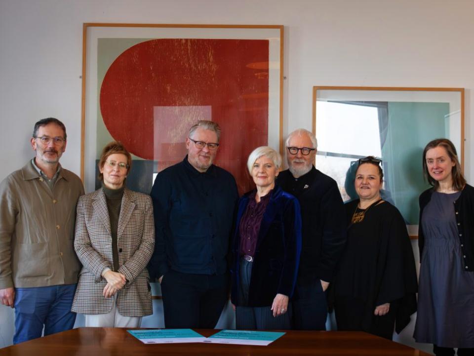 L-R: Rónán Ó’Muirthile, Head of Faculty IADT, Deborah Kelleher, Director RIAM, David Smith, President IADT, Kathleen Tynan, RIAM Head of Vocal Studies and Opera, Peter O’Brien, Lecturer IADT, Clare Barman, Lecturer IADT, Shirley Casey, Lecturer IADT